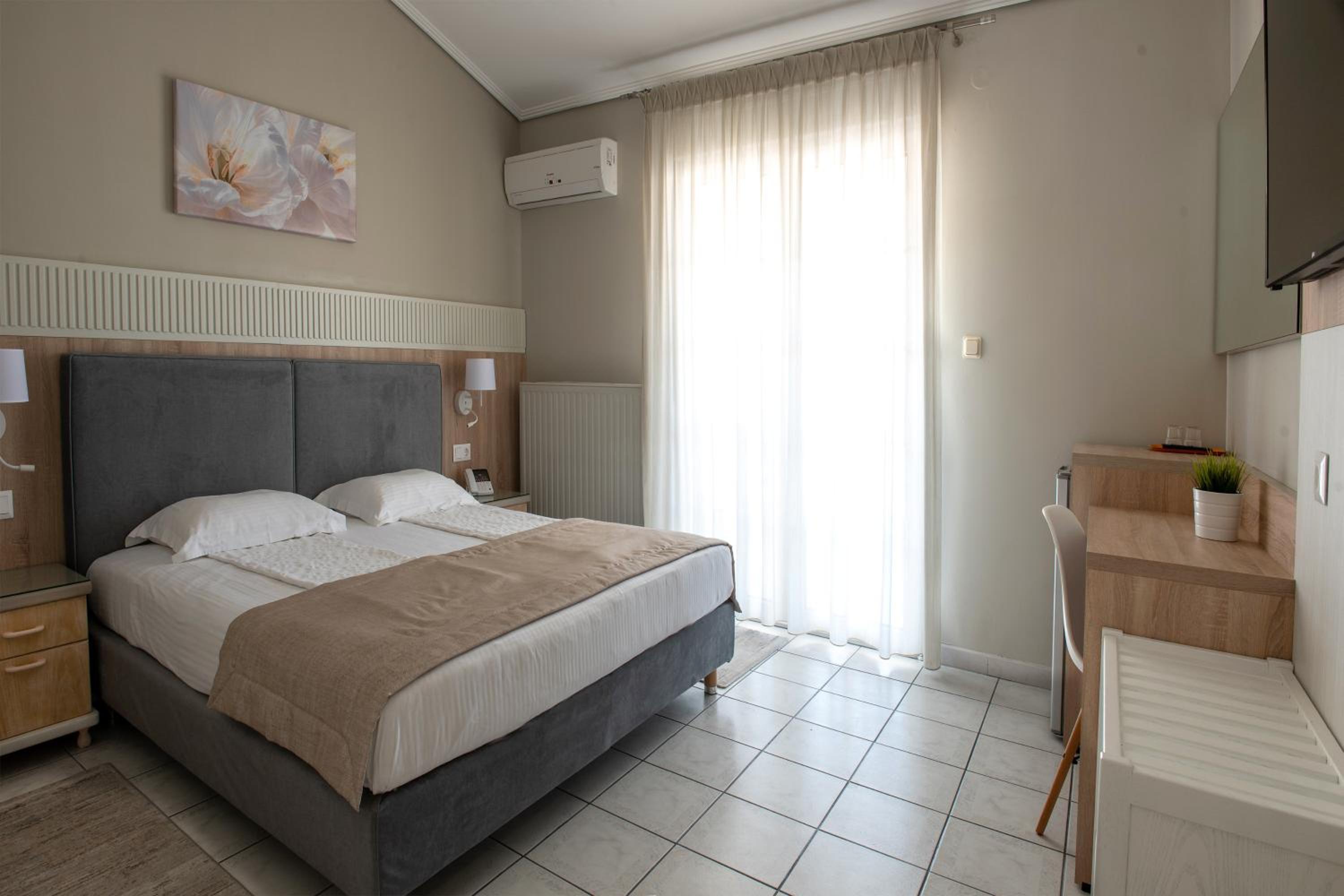 غرفة سوبيريور ركنية بسرير مزدوج، Strass Hotel 7/10