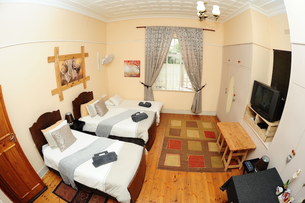 Bo Kamer Guesthouse 10/50