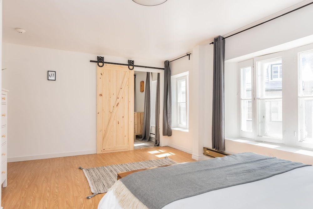 Hotel Manoir des Remparts 60/72