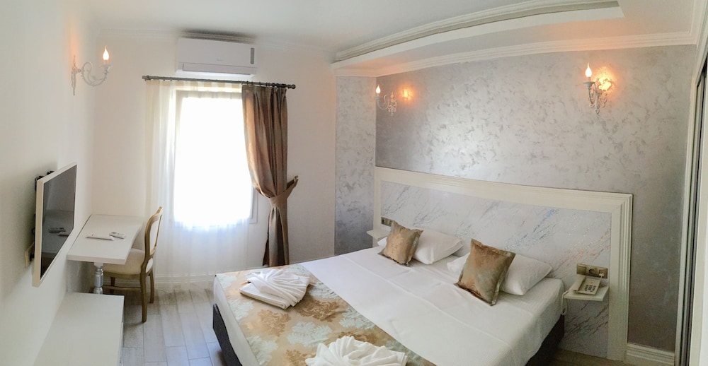 Olivias Group Hotel 10/42
