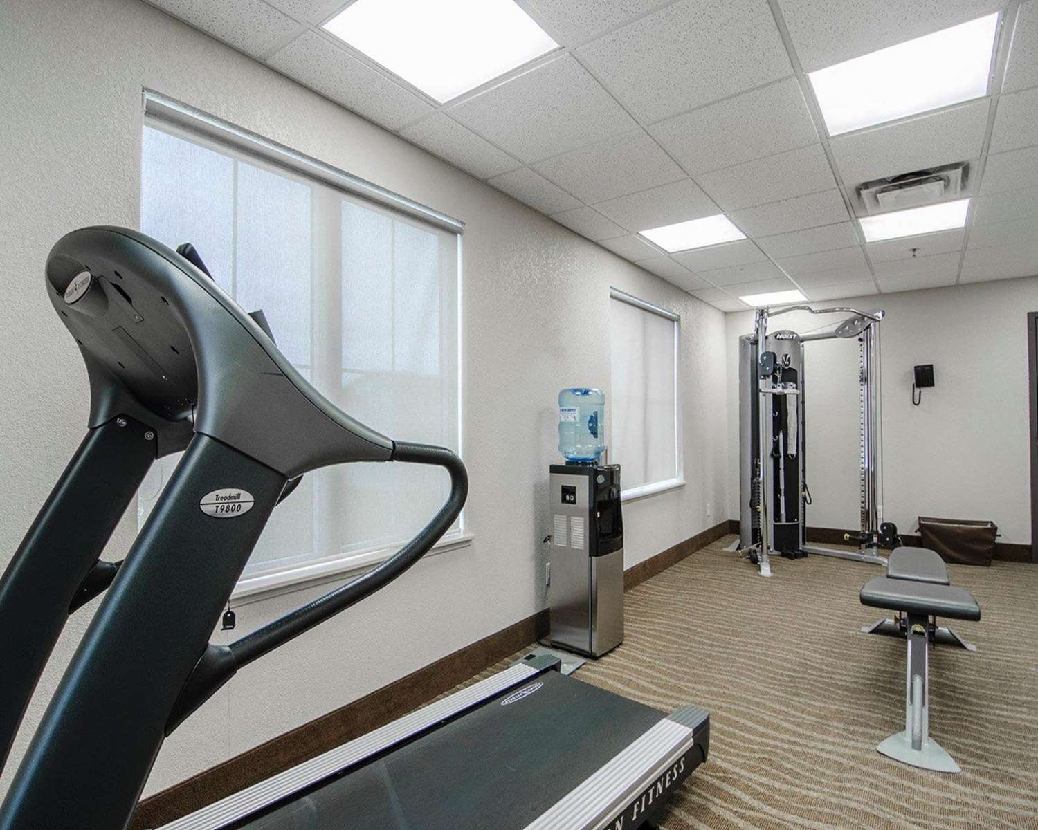 Travelodge Suites by Wyndham Estevan 4/15
