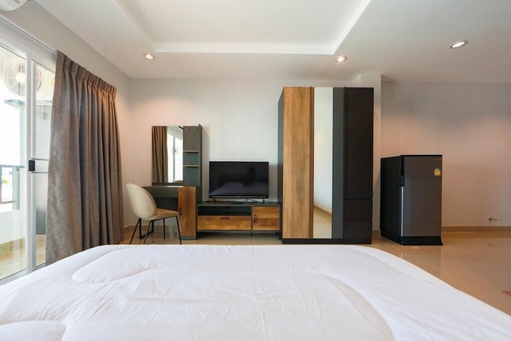 Nalanta Pattaya Hotel 8/29