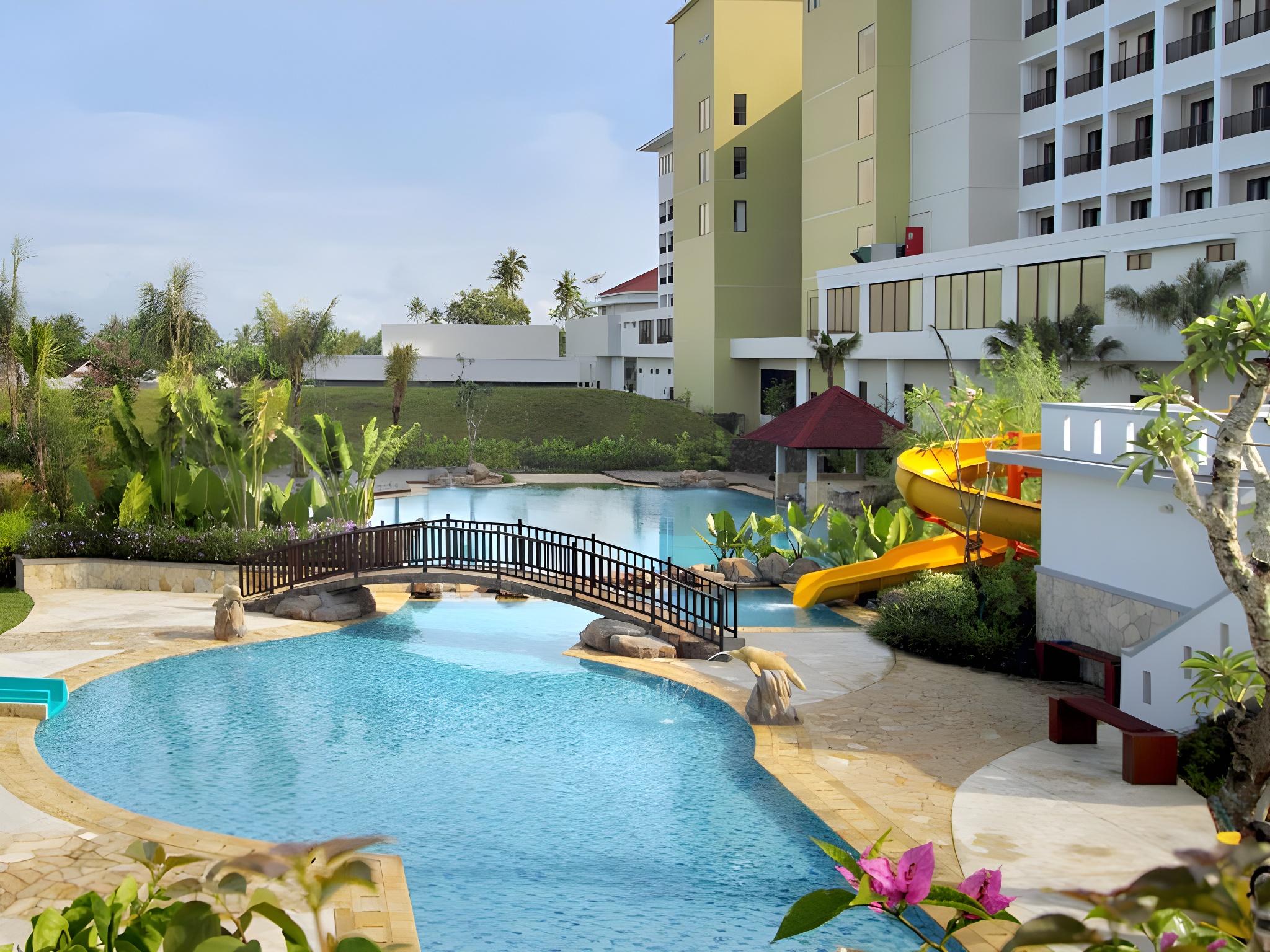 SUTAN RAJA RESORT AND CONVENTION CENTER 31/36