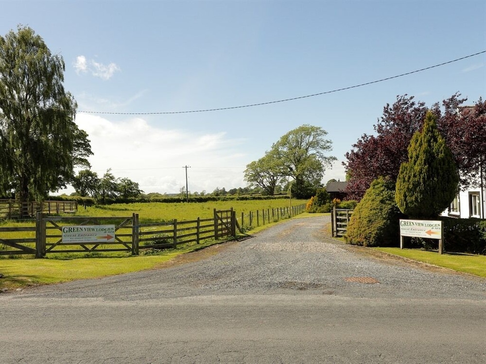 Green View Lodges 48/55