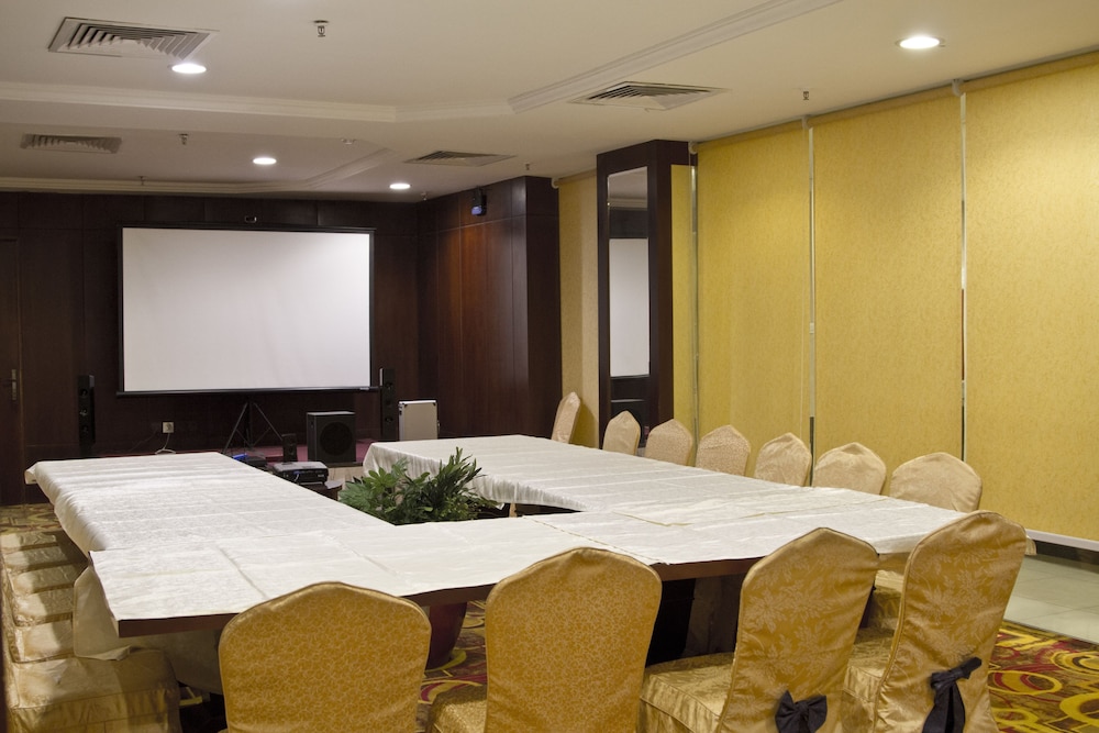 فندق ايكونو باي ليفا مطار جدة(Ekono Hotel (Ex - EKONO by LEVA Jeddah Airport Hotel)) 62/65