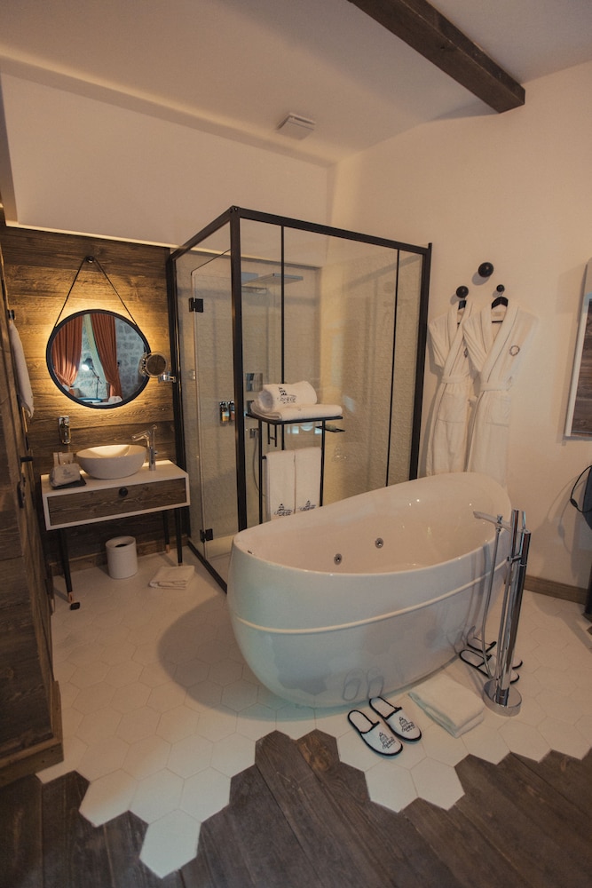 Cephanelik Butik Hotel 33/63