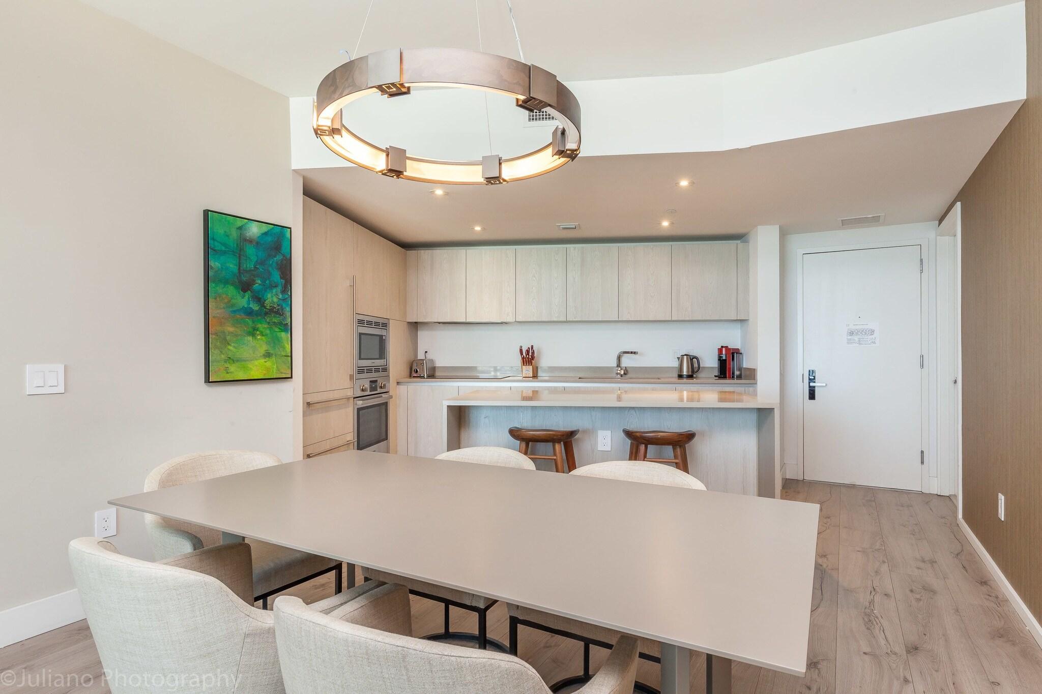 Hyde Beach Condos by Ammos VR 18/26