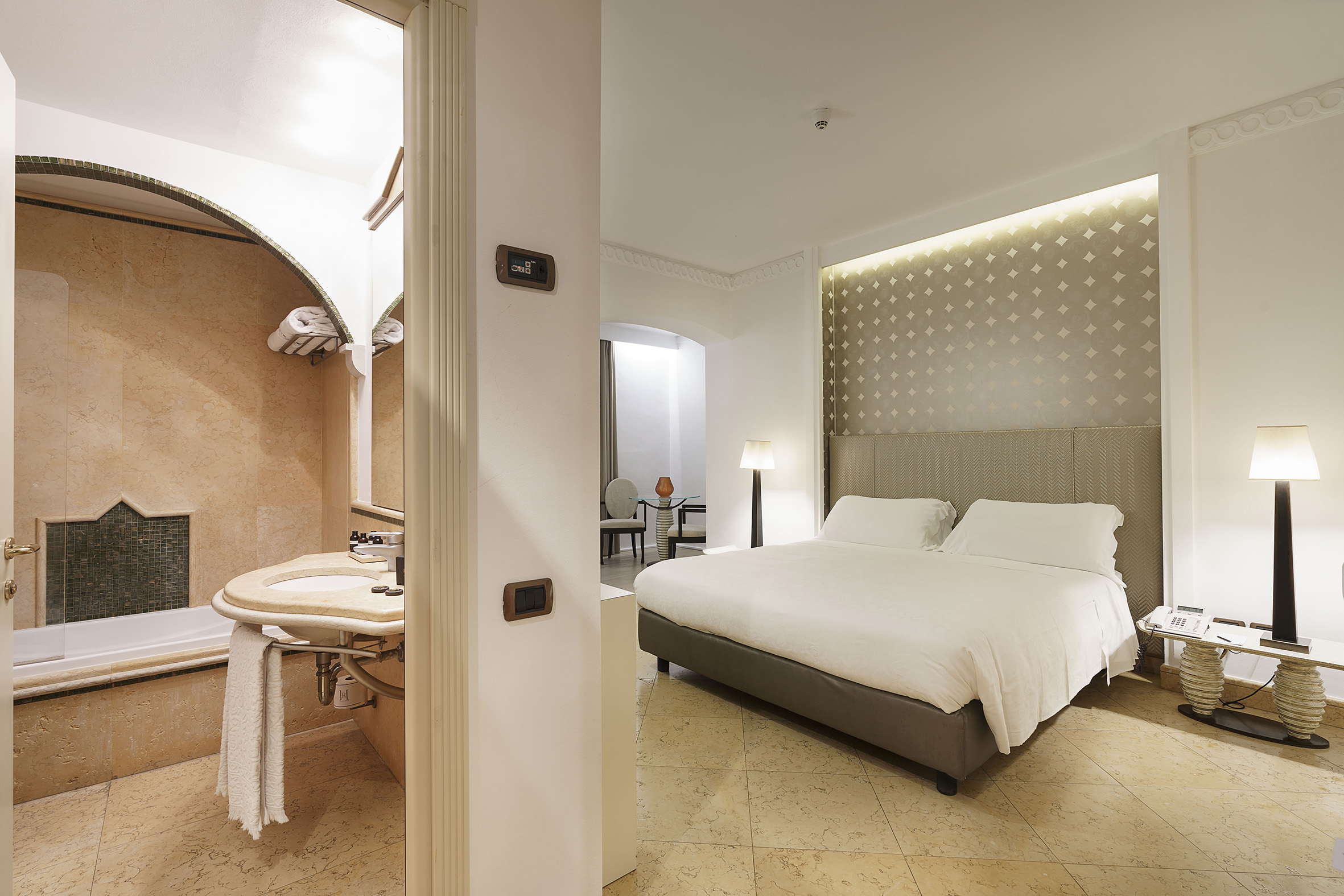 غرفة سوبيريور بسرير مزدوج أو سريرين منفصلين، Romano Palace 4/9