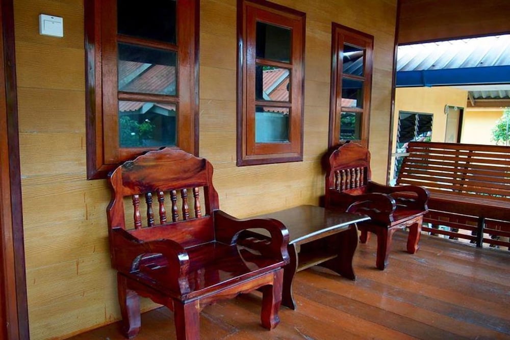 Coco Beach Bungalows 54/77