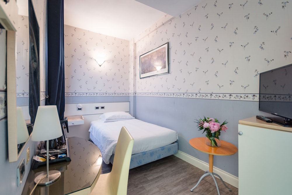 Albergo Centrale Bologna 26/79