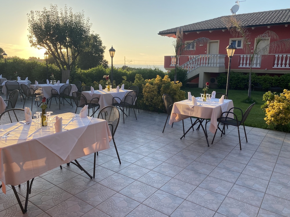 Hotel Borgo Di Santa Barbara 34/50