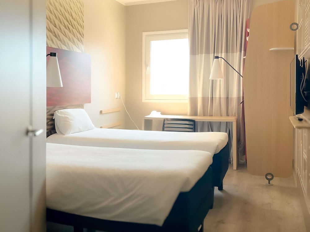 Ibis Iquique 20/45