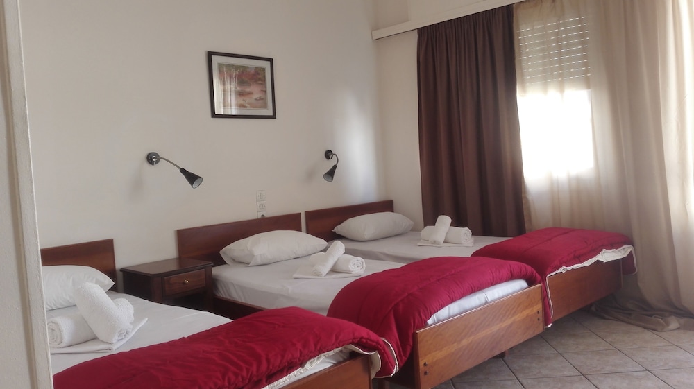 ROOM, TRIPLE