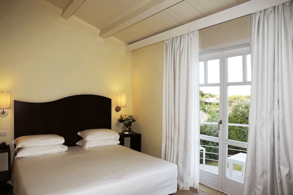 Felix La Coluccia Hotel 27/67