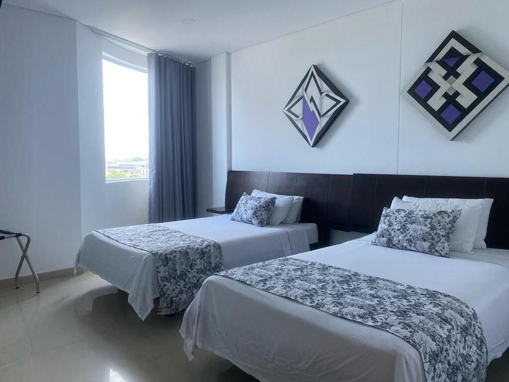 Hotel Altamar 12/40