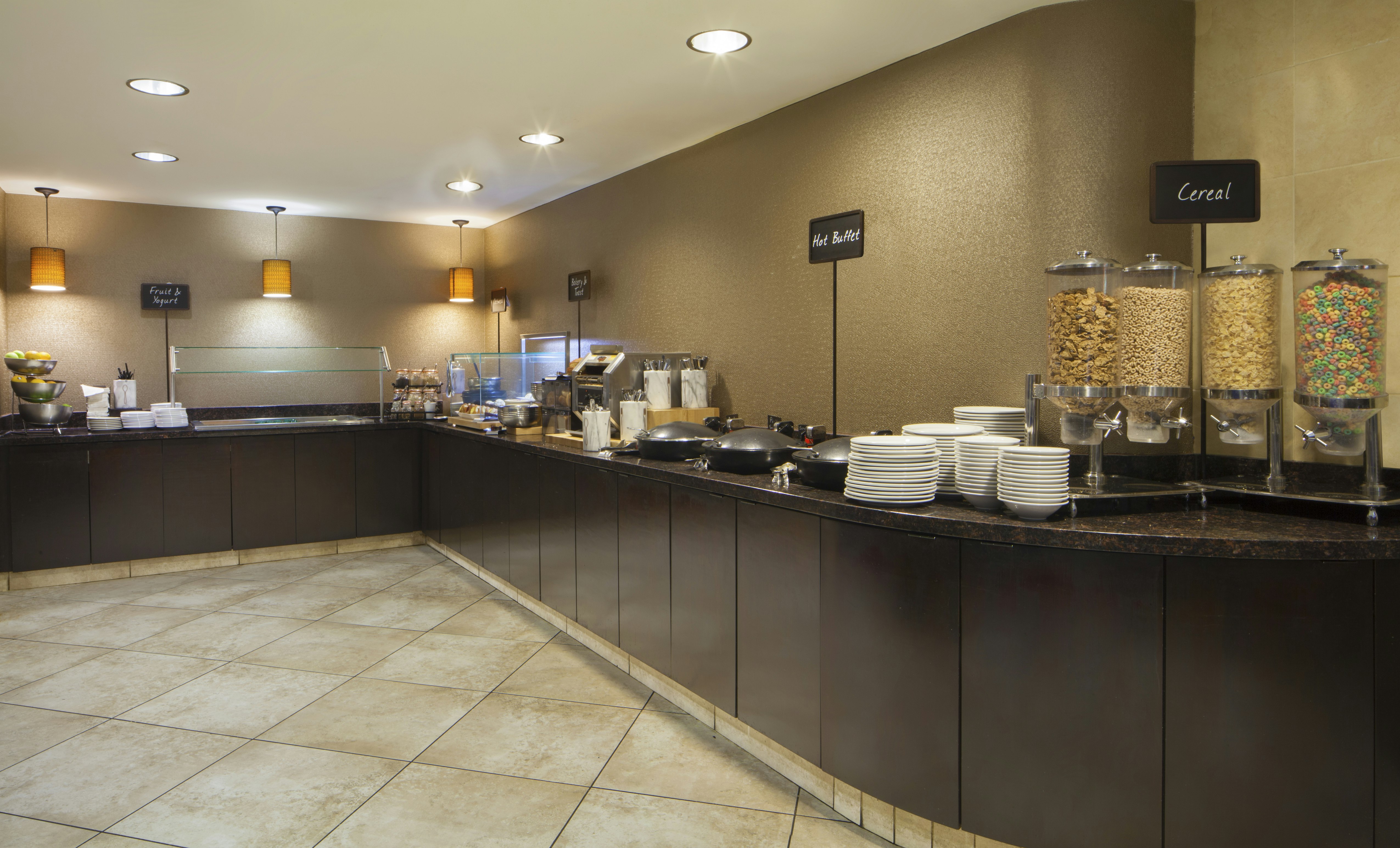 Embassy Suites by Hilton Philadelphia Airport 7/69