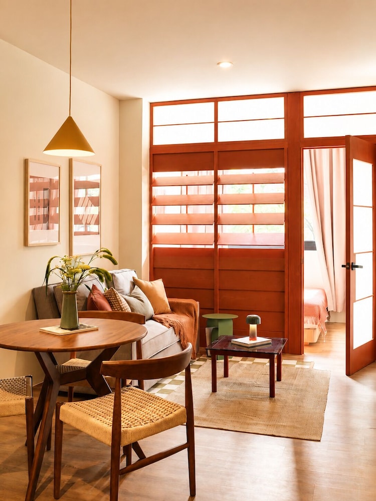 Alma House 47/54