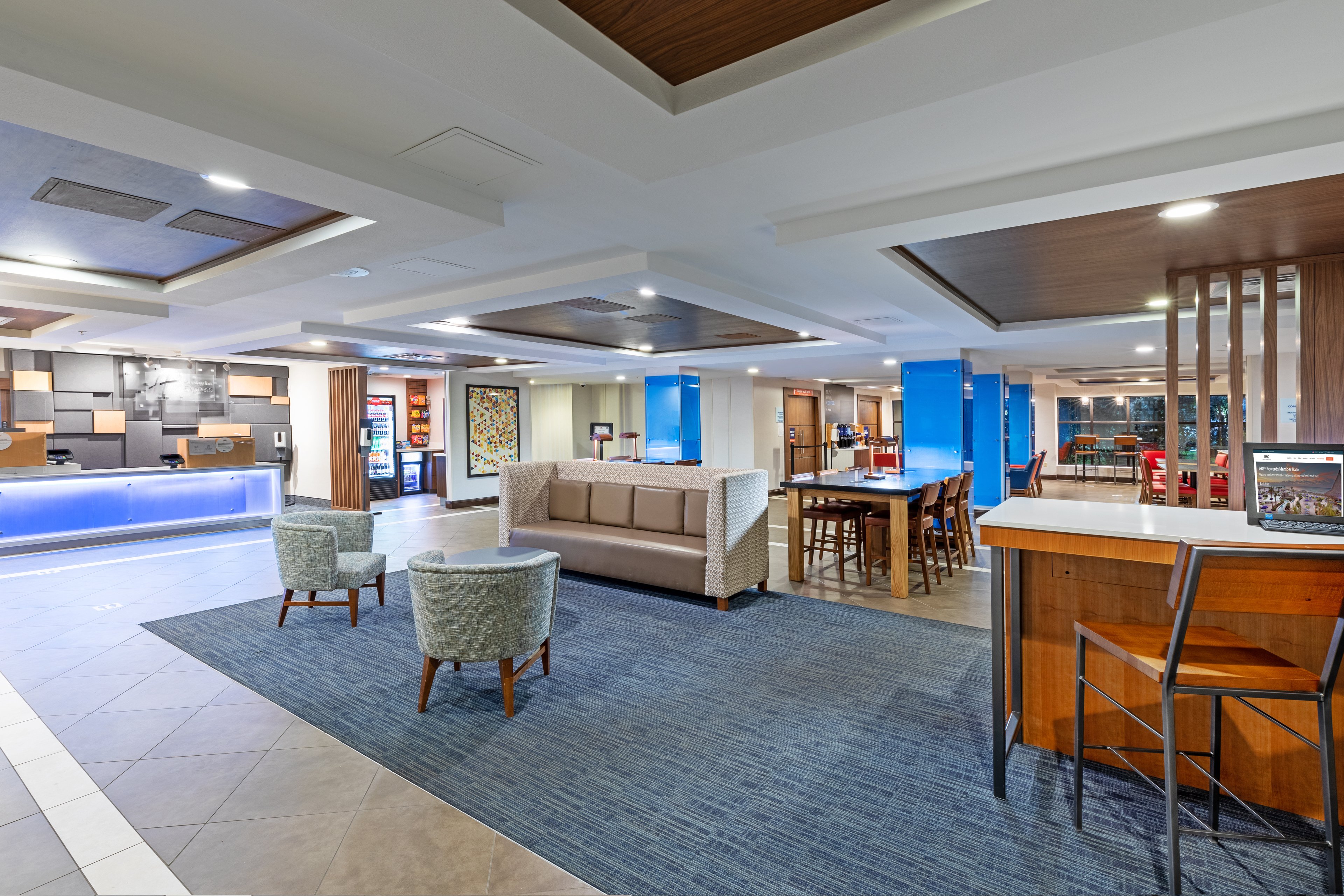 Holiday Inn Express Hotel and Suites Picayune-Stennis Space Cntr 10/68