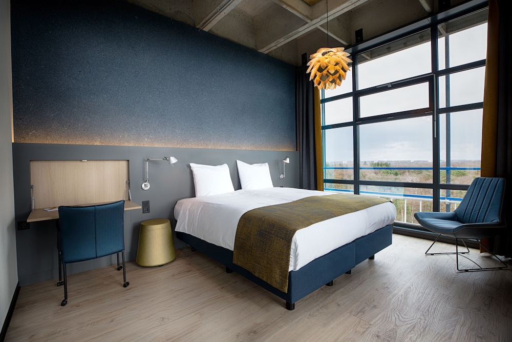 U Parkhotel 12/50