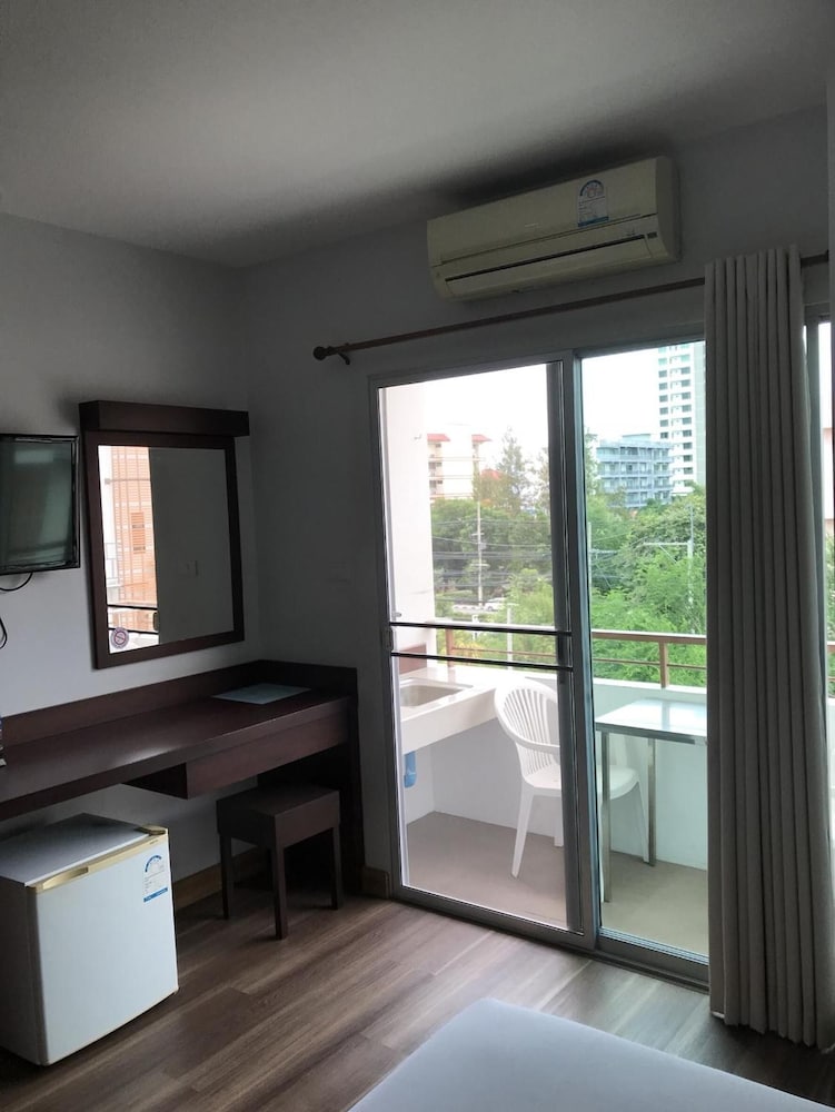 Sunshine Hostel Hua Hin 42/54