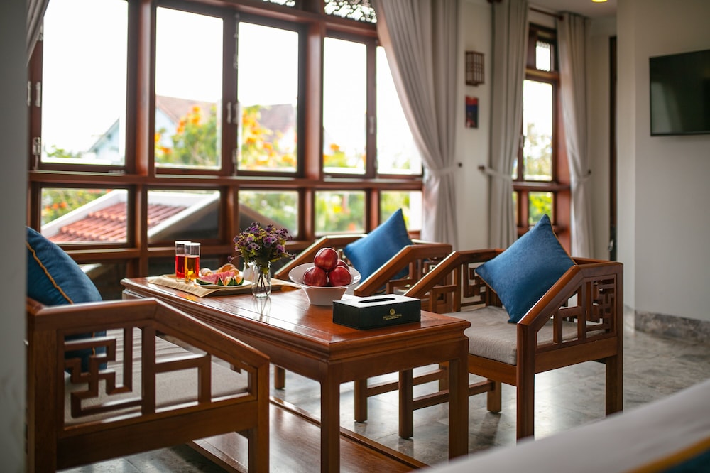 Hoi An River Palm Villas 52/64