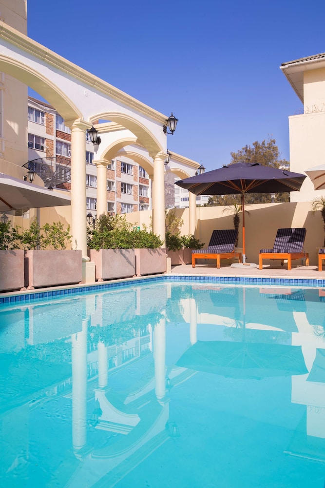 RADISSON BLU LE VENDOME-CAPE TOWN 2/33