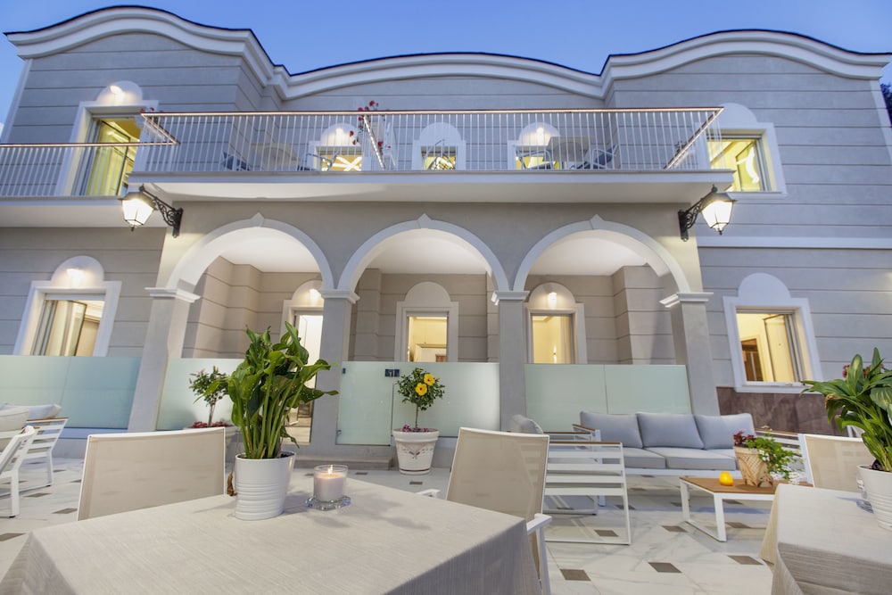 Sorrento Dream Resort 7/50