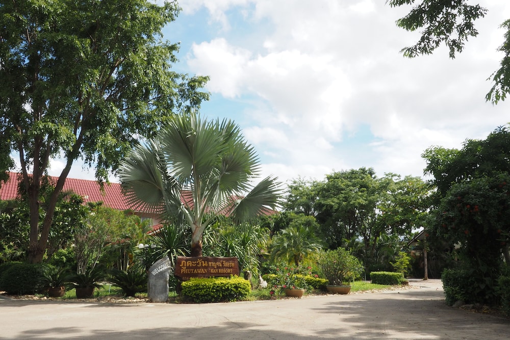Phutawan Kan Resort 10/42