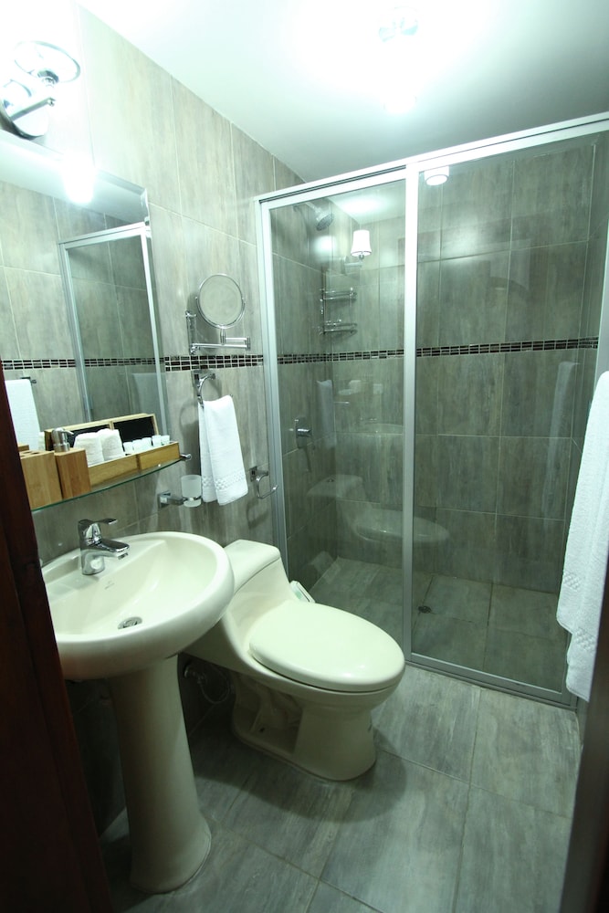 Art Plus Hotel 46/48
