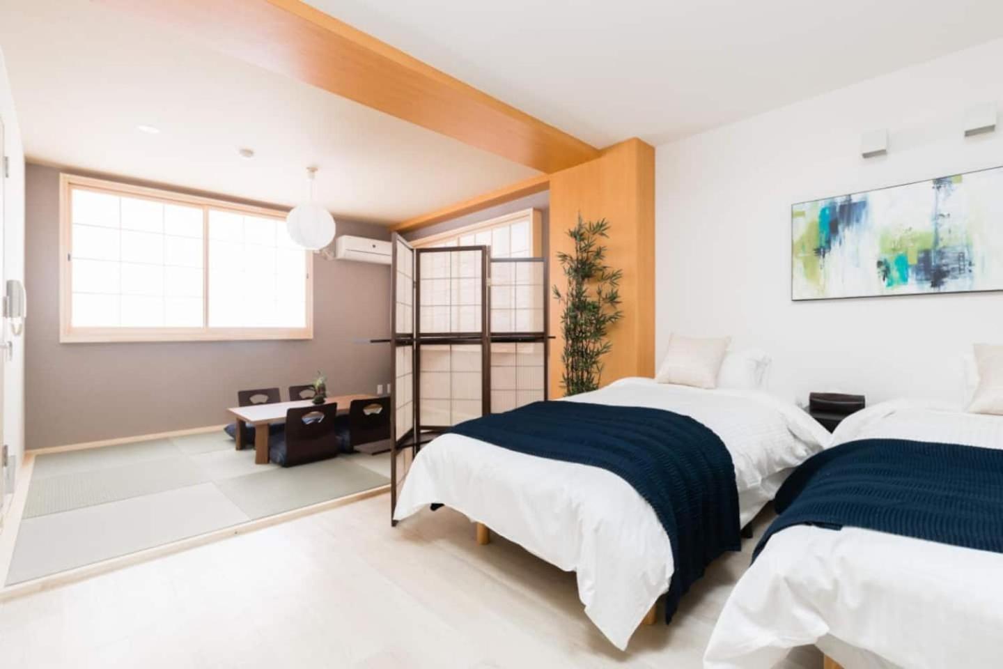 Room, Quadruple, Double and Twin Beds