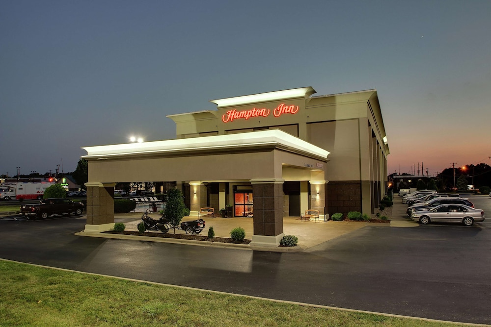 Hampton Inn Lebanon, MO 7/56