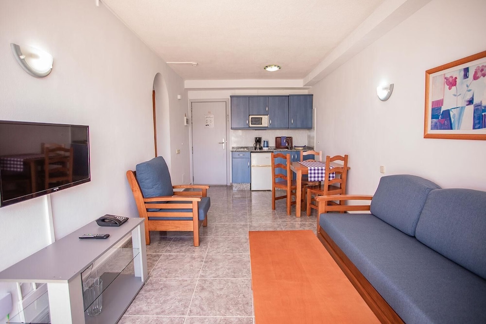 Servatur Montebello Apartments 50/73