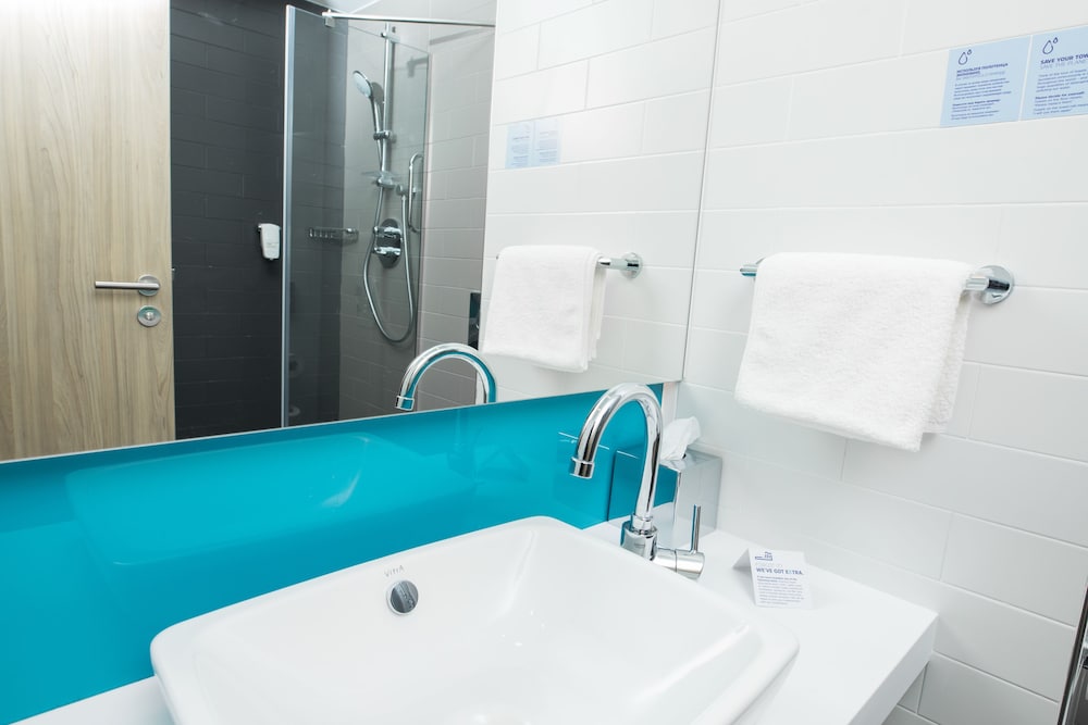 Holiday Inn Express Yerevan 18/81