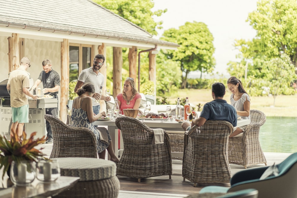 FOUR SEASONS RESORT SEYCHELLES AT DESROCHES ISLAND 36/58