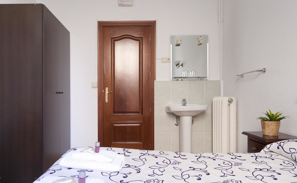 Hostal Condestable 3/31
