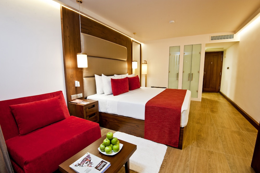 Pegasus Reef Hotel 15/75
