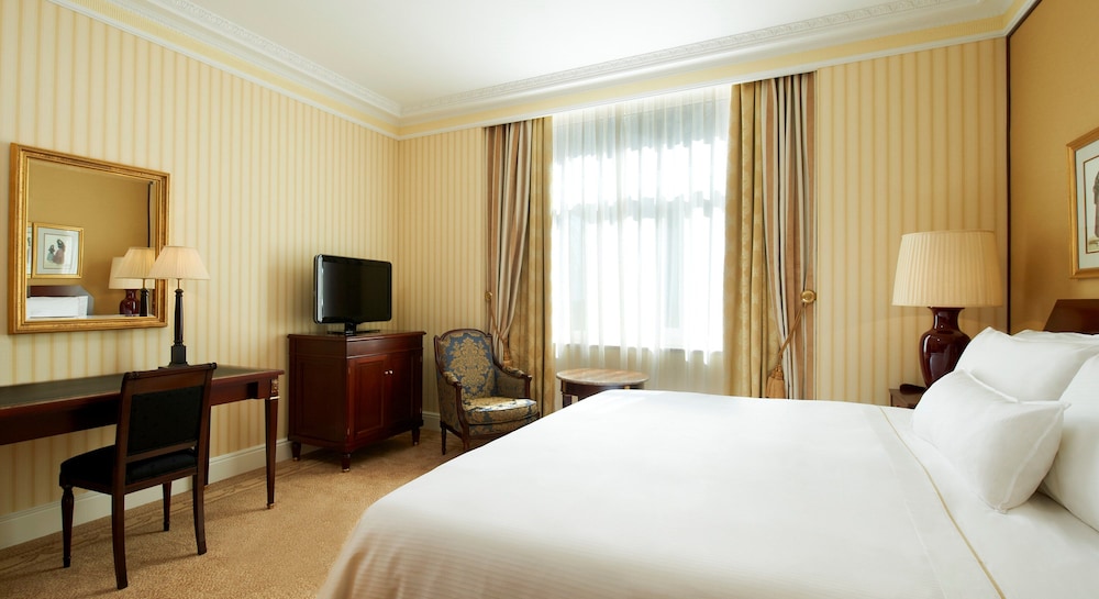 The Palace, A Luxury Collection Hotel 15/42