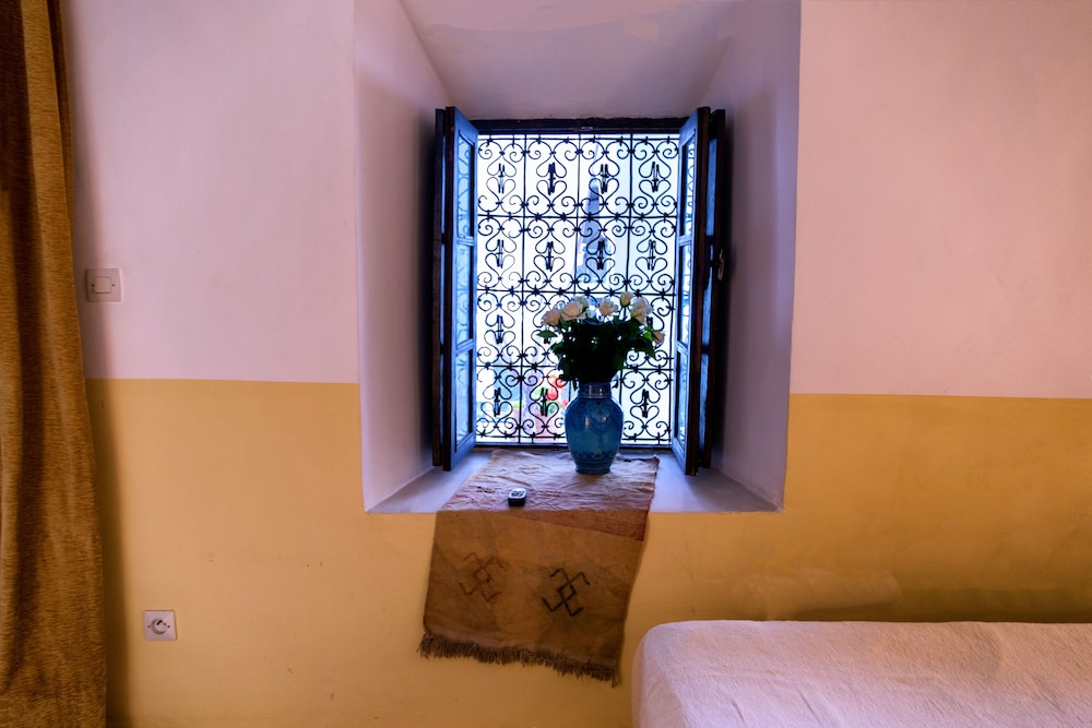 Riad Sasha 17/38