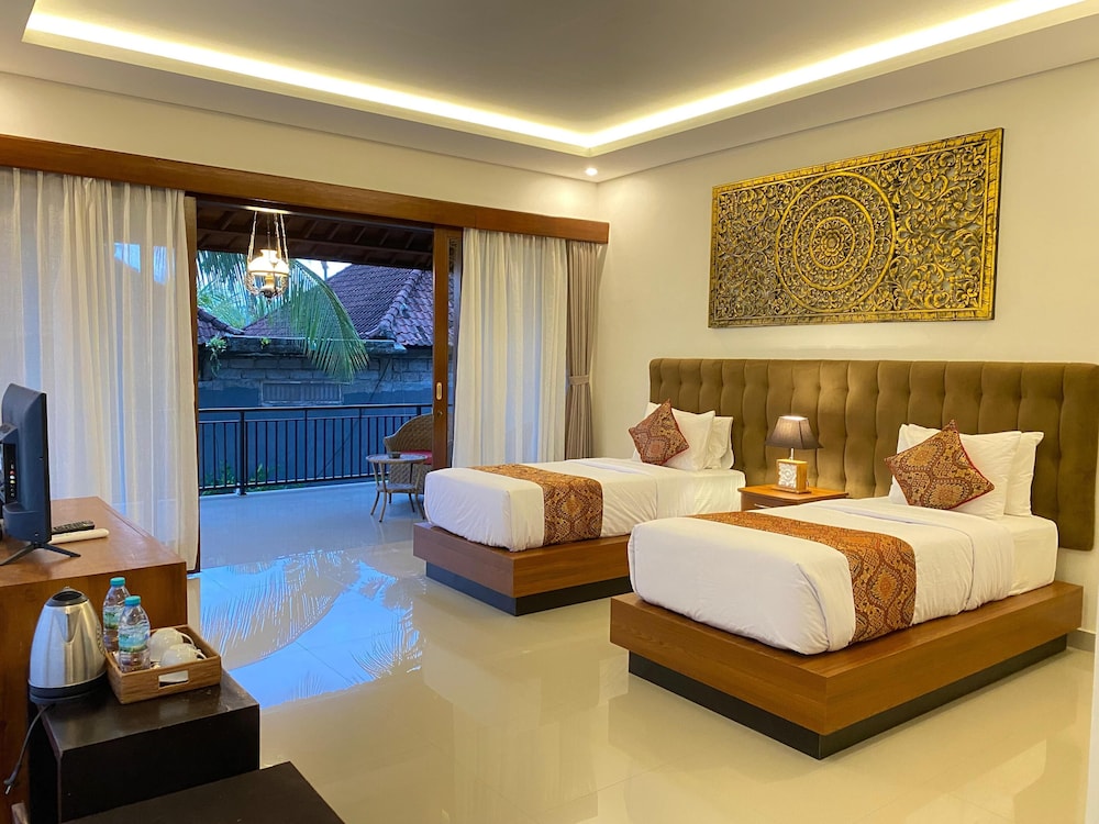 Putri Ayu Cottages 30/63