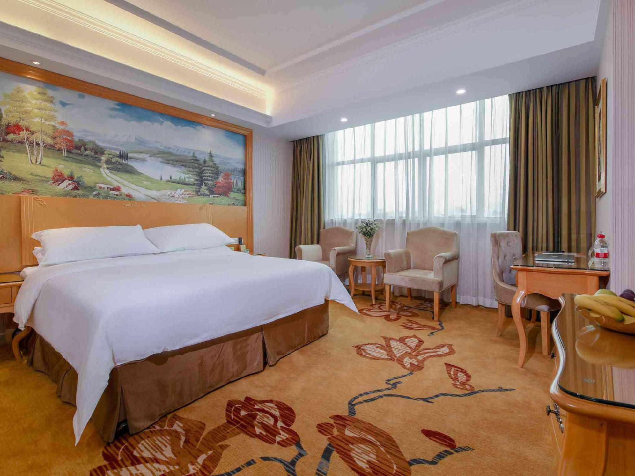 Vienna Hotel (Huizhou Qiuchang Yingbin Road) 20/57
