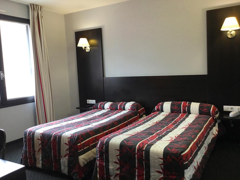 HOTEL ALLIANCE LOURDES 18/63