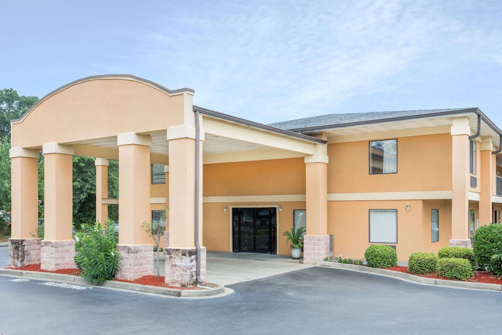 Days Inn By Wyndham North Columbia Ft Jackson 42/50