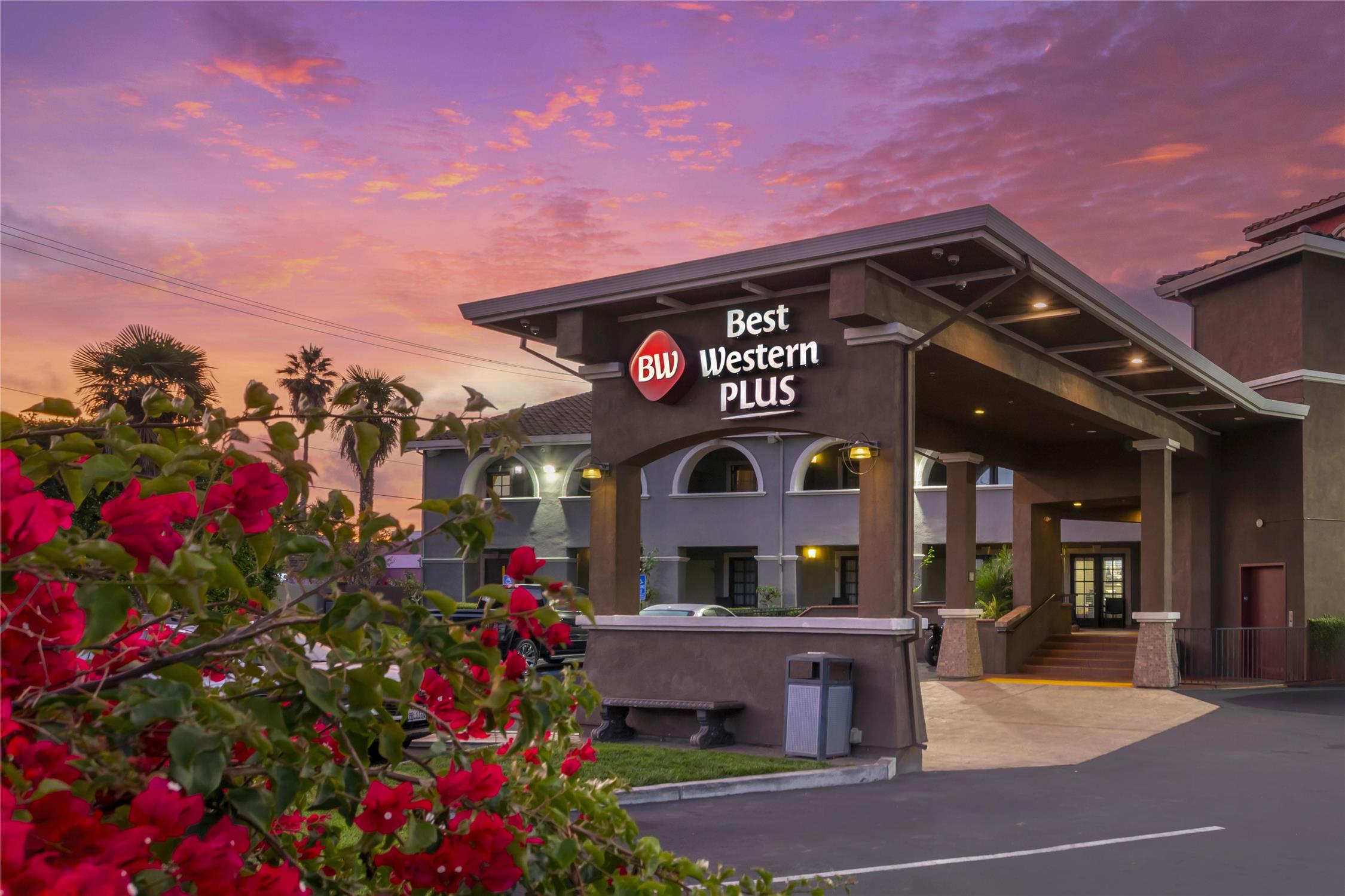 Best Western Plus Brookside Inn 4/62