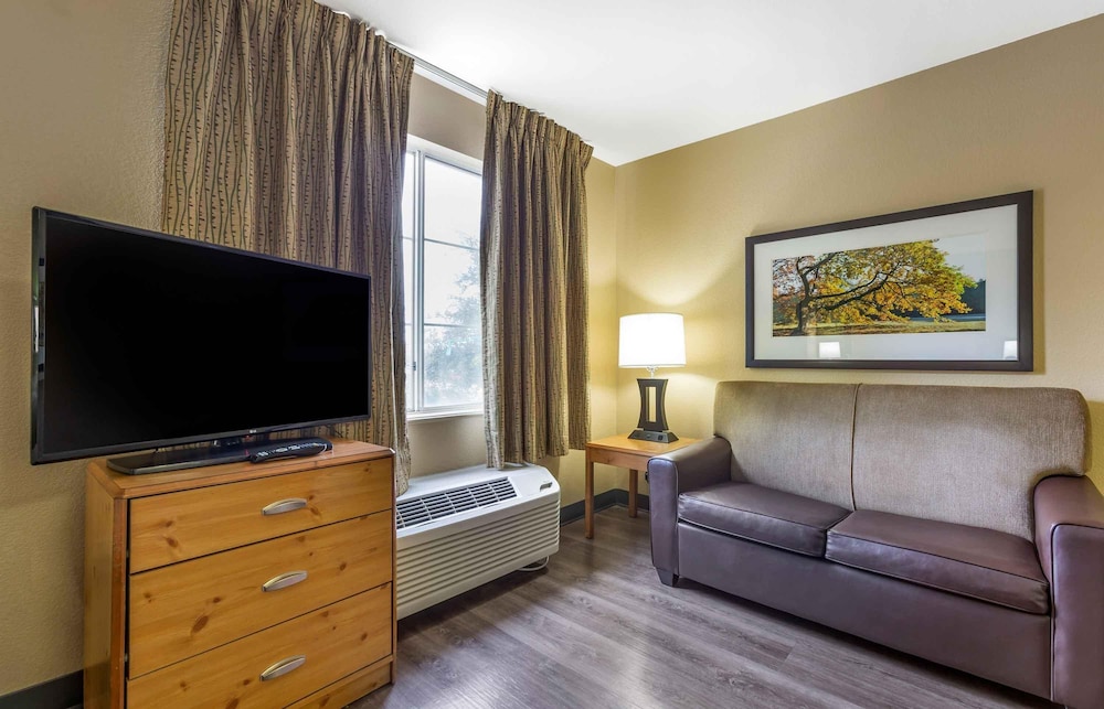 Extended Stay America Suites Phoenix - Scottsdale 38/52