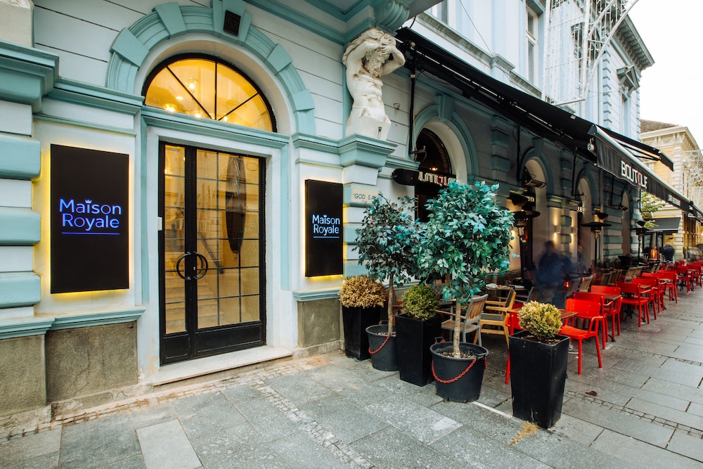 Maison Royale 8/50