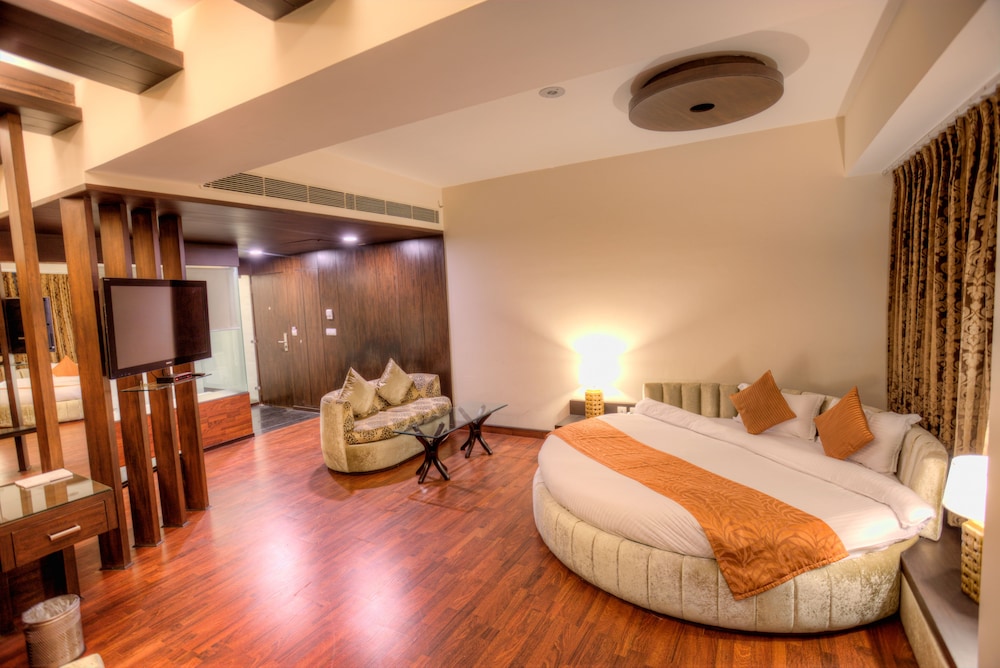 Mercure Chandigarh Tribune Chowk 29/66