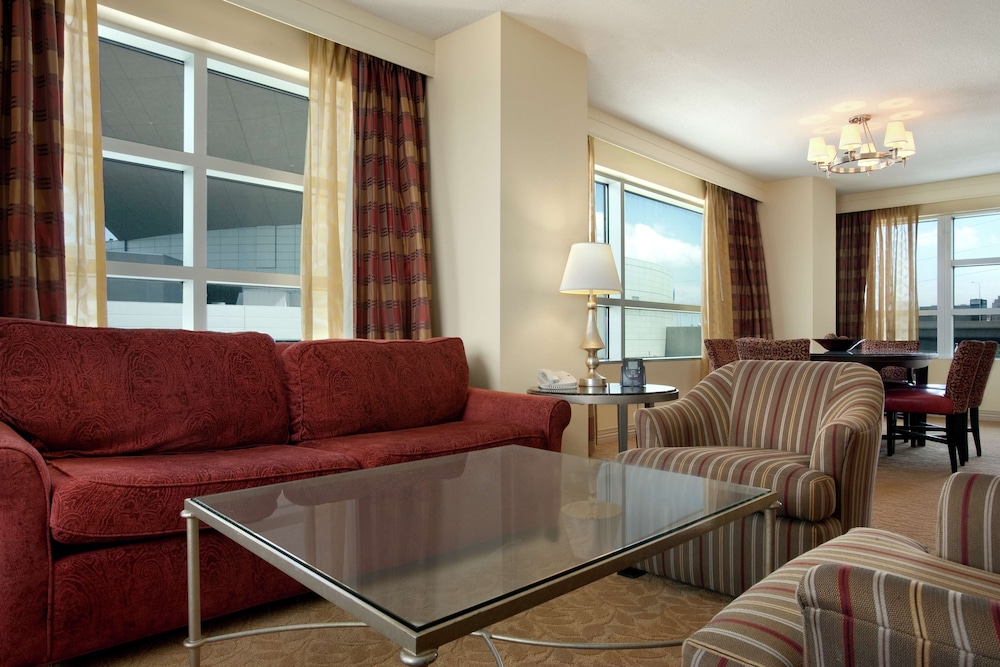 HILTON OMAHA 37/64