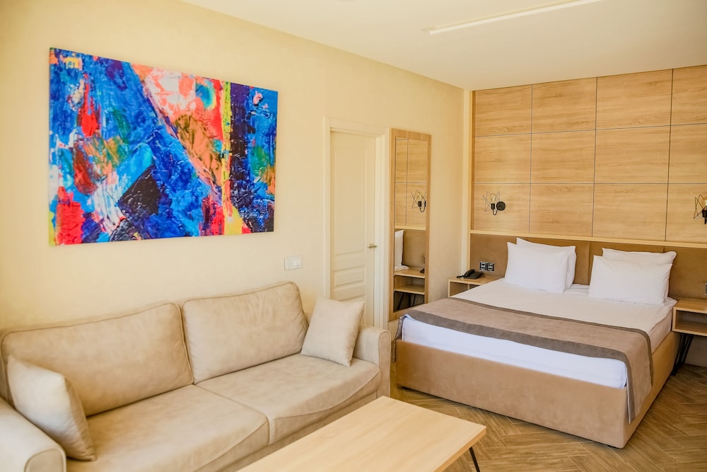 Riva Hill Resort 23/48