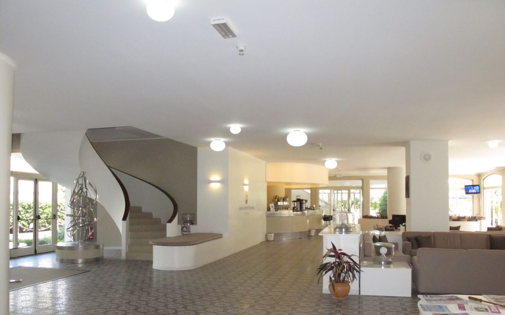 Grand Hotel Don Juan 29/41