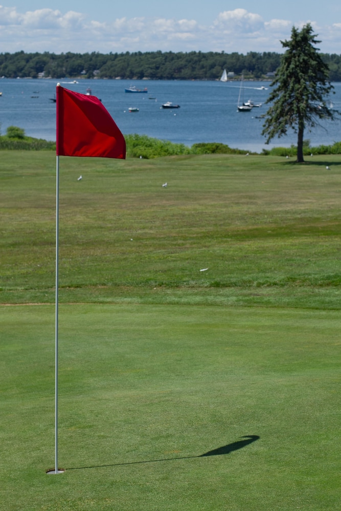 Chebeague Island Inn 38/64
